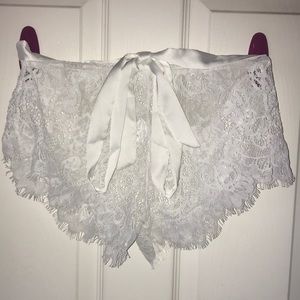 white lace lingerie set, never worn, size small